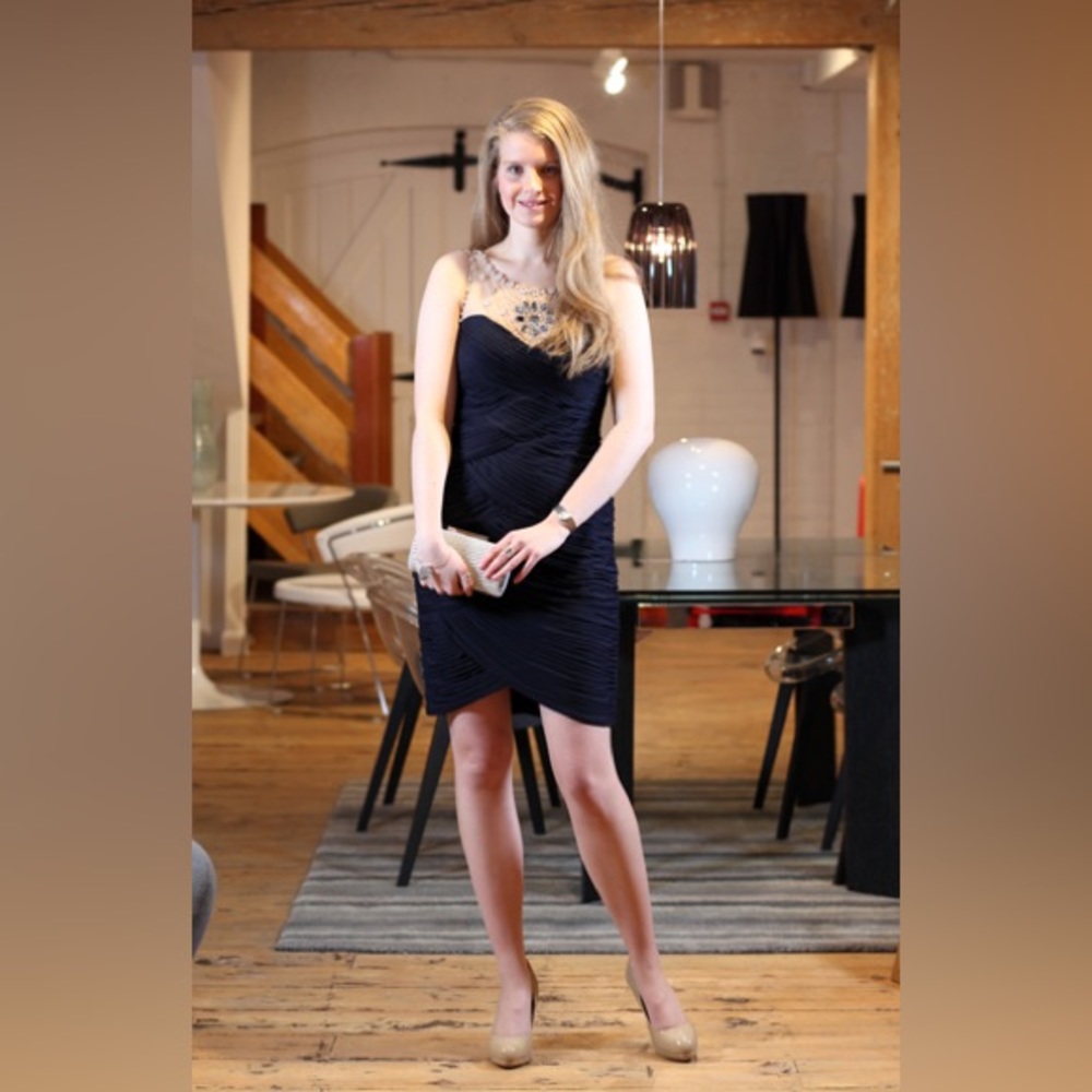 Adrianna Papell navy ruched cocktail dress with crystal and pearl detailing